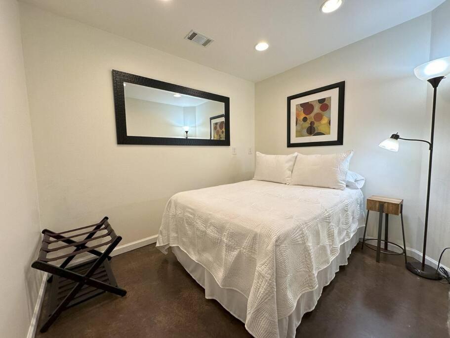 Апартаменты Haven At Hazel~Downtown Loft Demorest Экстерьер фото