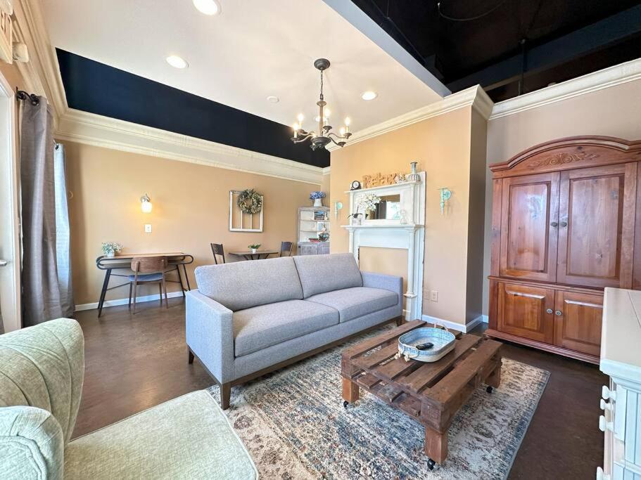 Апартаменты Haven At Hazel~Downtown Loft Demorest Экстерьер фото