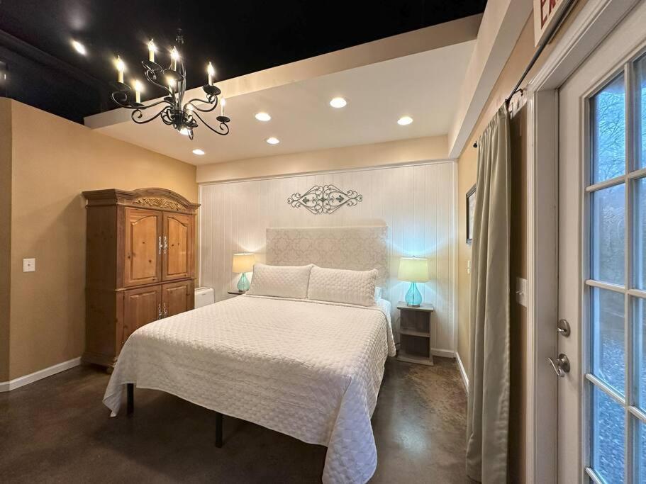 Апартаменты Haven At Hazel~Downtown Loft Demorest Экстерьер фото