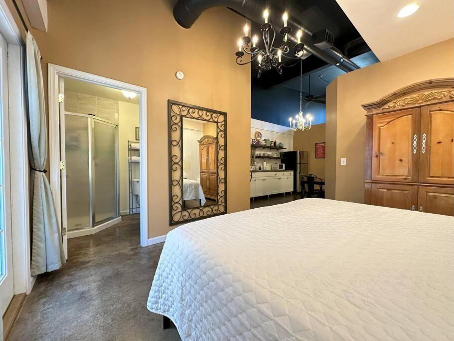 Апартаменты Haven At Hazel~Downtown Loft Demorest Экстерьер фото