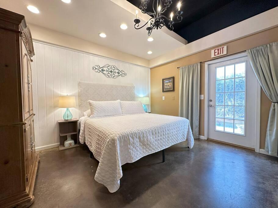 Апартаменты Haven At Hazel~Downtown Loft Demorest Экстерьер фото